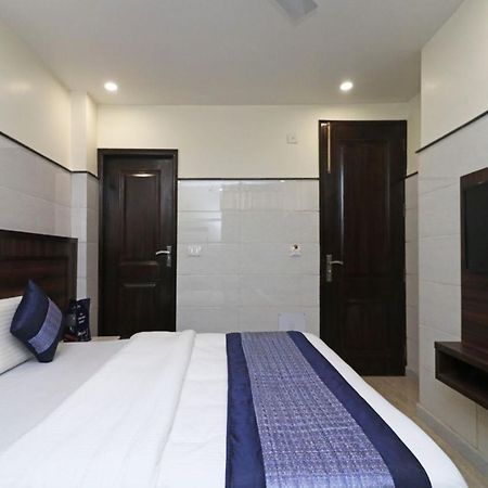 Hotel Usa Yeni Delhi Dış mekan fotoğraf