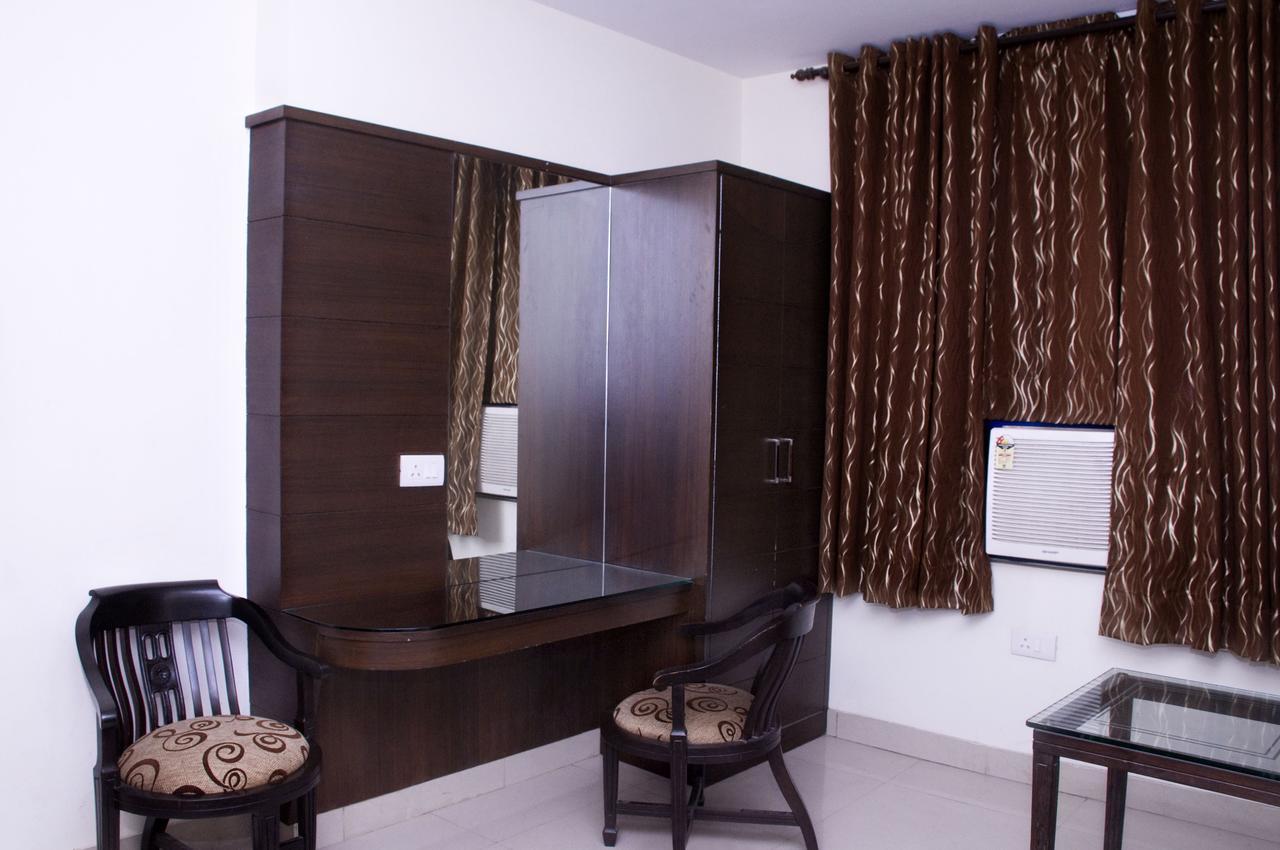 Hotel Usa Yeni Delhi Dış mekan fotoğraf